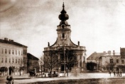Rynek i kościół w Wadowicach, 1935 r.