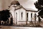 Synagoga w Wadowicach zniszczna podczas II wojny światowej.